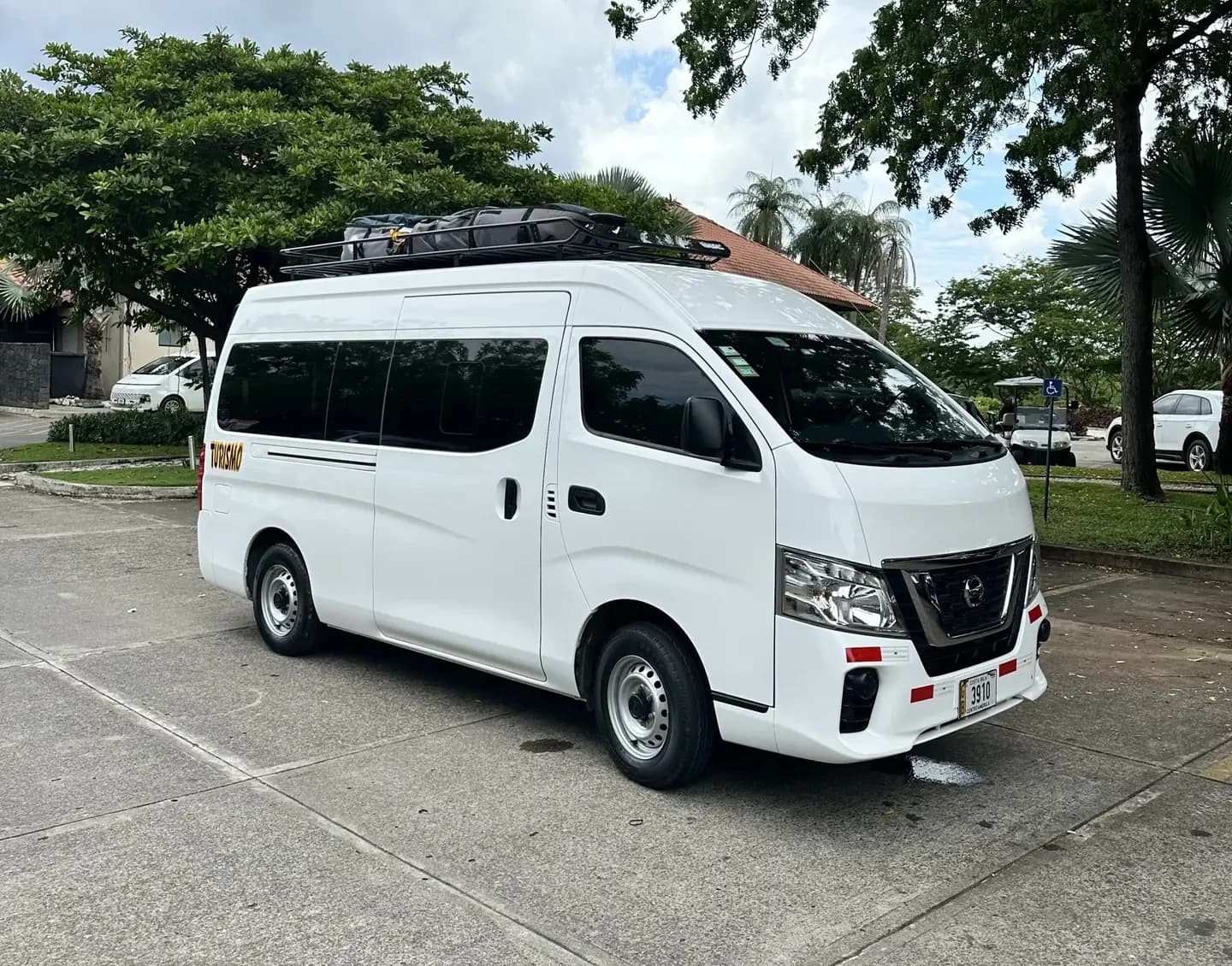 Private Transfer to/from Liberia Airport to/from Flamingo