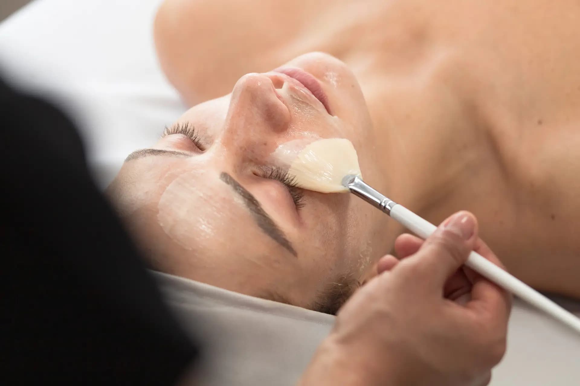 Glow-Boosting Facial Experience in Mexico City