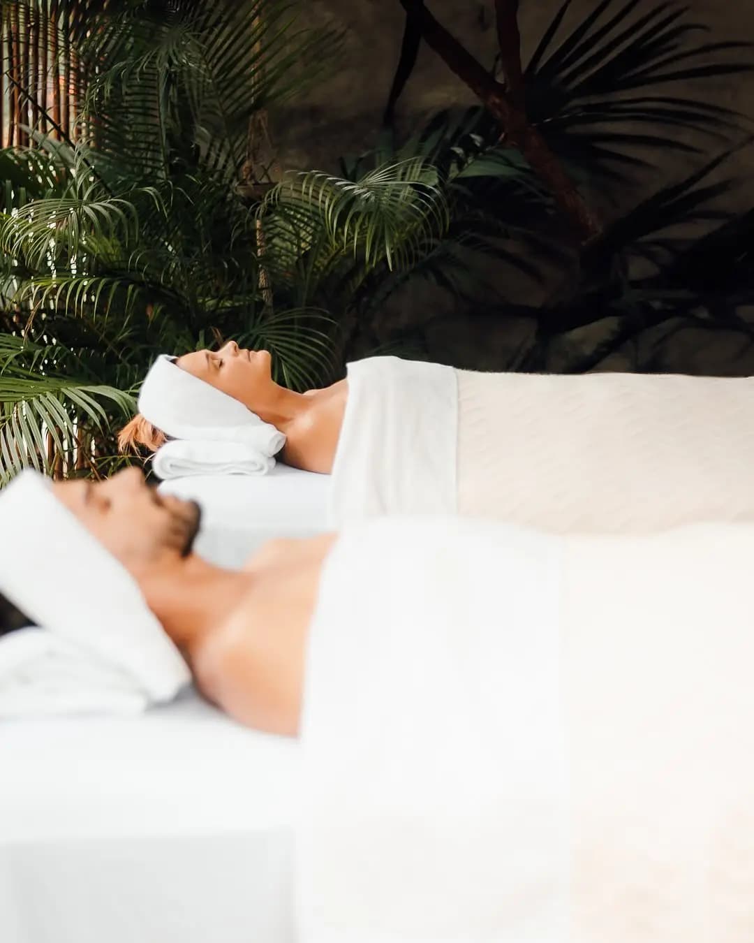 Relaxing & Swedish or Deep Tissue Massage