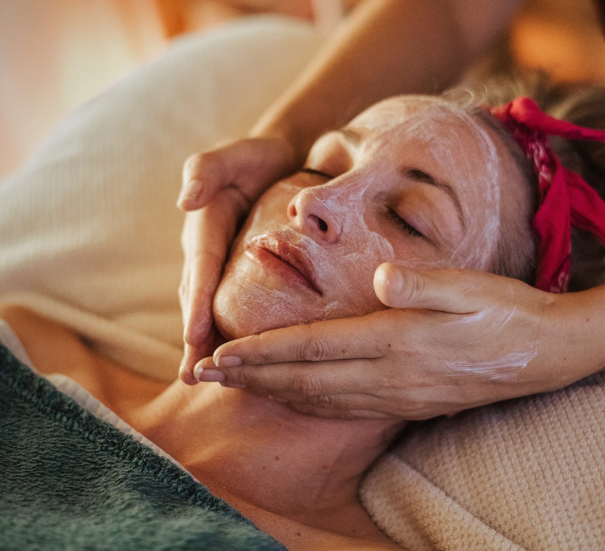 Luxury Facials & Holistic Massage Therapies